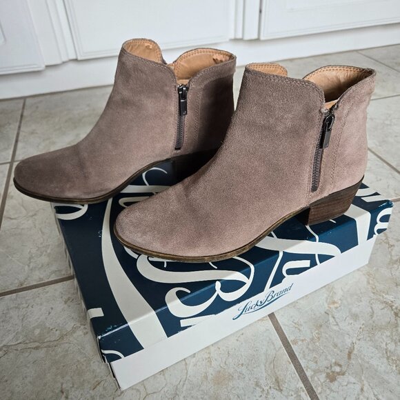 Lucky Brand Taupe Suede Ankle Boots Size 9 Women's - Picture 1 of 6